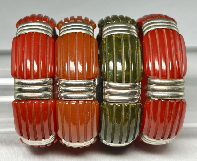 BB20 ribbed deco bakelite bangles